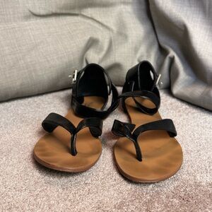 Gently USED GLAZE Sandals